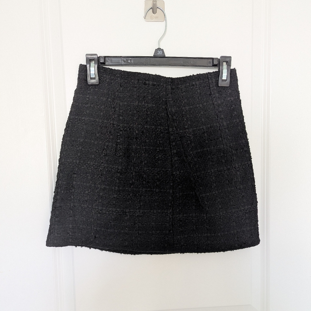 Zara Black Textured A-Line Skirt